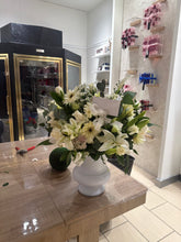 Load image into Gallery viewer, My Sentiments Vase
