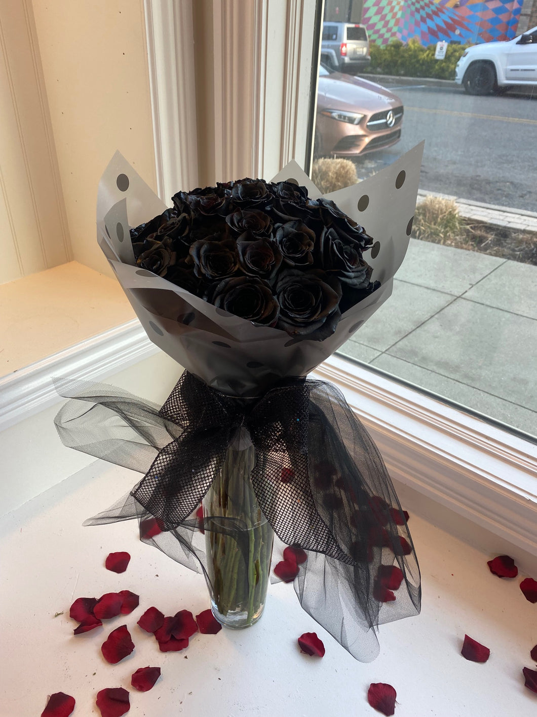 50 Black Long Stem Roses