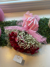 Load image into Gallery viewer, Angel bouquet
