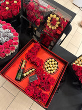 Load image into Gallery viewer, Red Love Box
